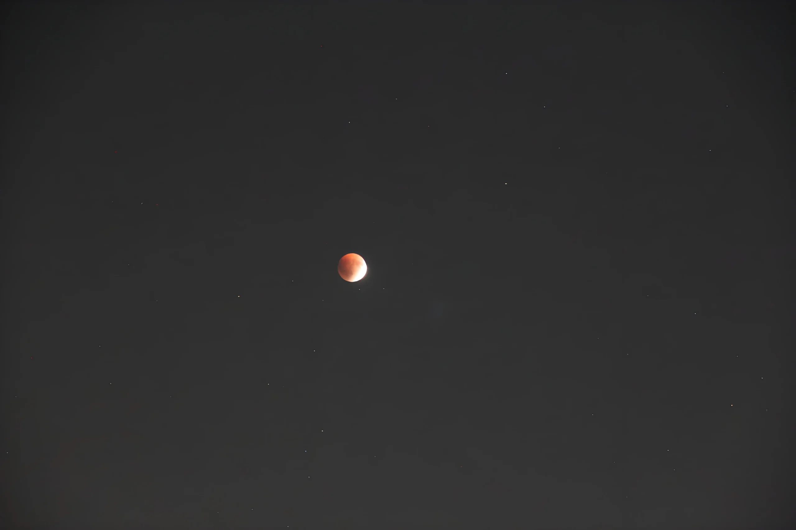 Close-up of Blood Moon eclipse captured with Canon EFS 15-85mm lens